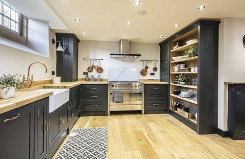 Peak District National Park House | Stunning converted chapel in the beautiful Hope Valley