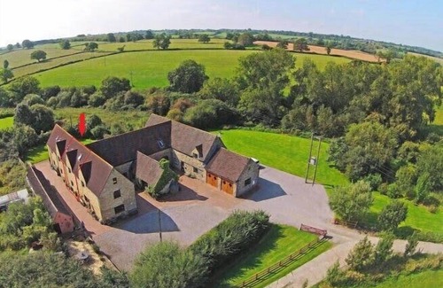 Wotton-under-Edge Cottage | Stunning Cottage on the Edge of the Cotswolds