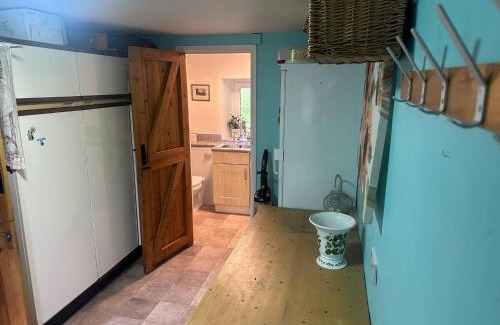 Rendcomb House | Stunning Cotswold Cottage Nr Country & River Walks