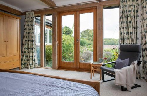 Eartham House | Stunning Cottage in South Downs National Park