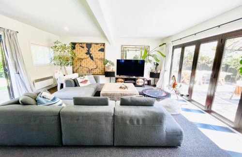 Harewood House | Stunning cottage