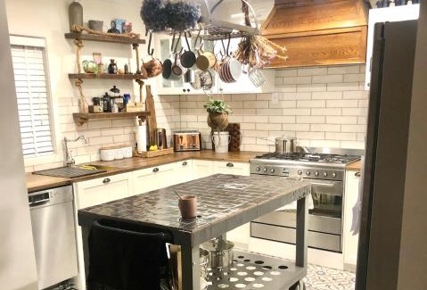 Harewood House | Stunning cottage