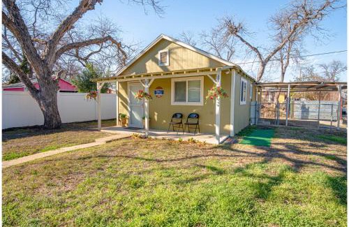 Denver Heights House | Stunning Cozy Downtown Guesthouse