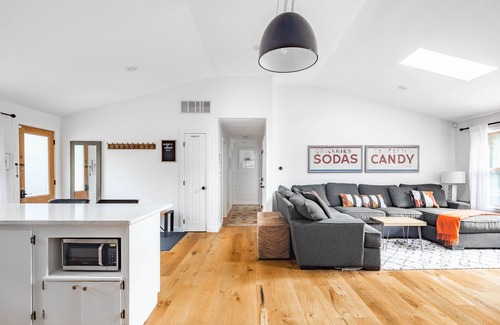 Saugerties House | Stunning Custom Designer Home in the Catskills!