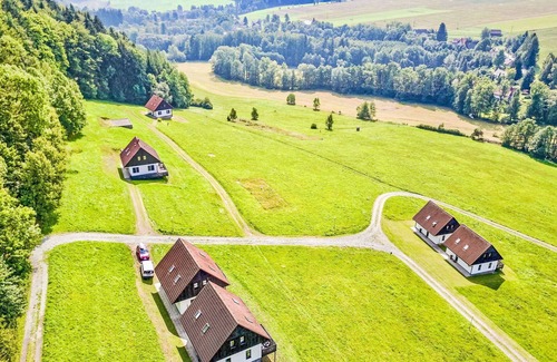 Velke Petrovice House | Stunning private villa with WIFI, pool, TV, patio, pets allowed, panoramic view and parking