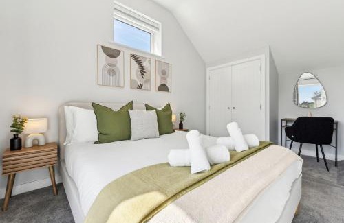 Cambridge House | Stunning Detached Property
