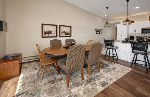 Corinthian Hills Condo | Stunning Direct Lake Dillon Views from this Top Floor Condo
