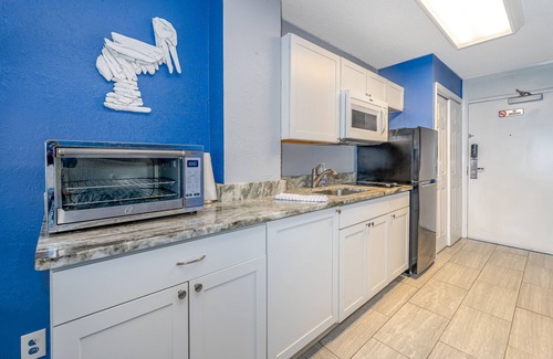 Lenox Park Condo | Stunning direct oceanfront views from your own balcony!