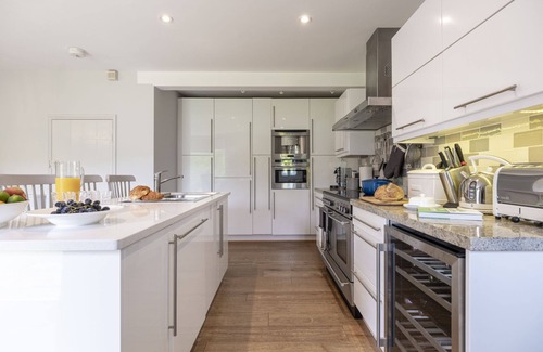 Longborough Cottage | Stunning dog friendly holiday cottage - Yew Tree Cottage, Lower Swell