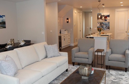 Garden District House | Stunning Downtown Home on Sherman Avenue