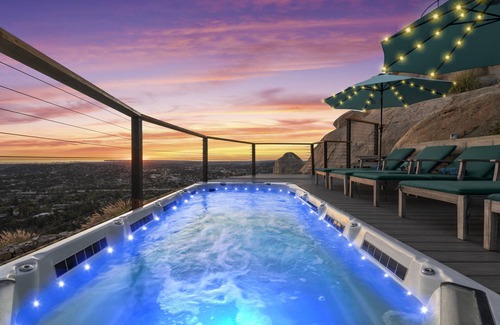 Mount Helix House | Stunning Dream Villa 360 Views of SD and Hot Tub
