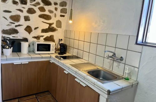 Taucho Cottage | Stunning El Poleo Cottage at El Estanco Viejo: Historic Comfort With B