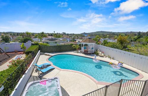 San Carlos House | "Stunning Entertainment Home with Pool, Jacuzzi, Golf, Bocce Ball & Scenic Views!"