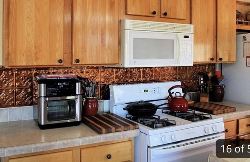 Keene Other | Stunning Equestrian farmhouse with Mountain views