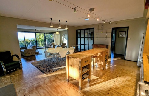 Elands Other | Stunning Escarpment Perch, stylish and spacious, Ellenborough Falls near by!