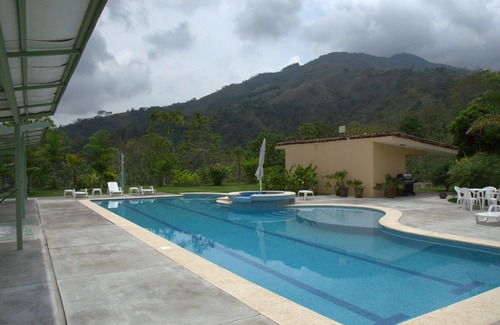 Mercedes Sur House | Stunning Estate home in the hills of Costa Rica