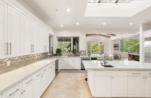 Covenant House | Stunning Estate - Rancho Santa Fe, CA