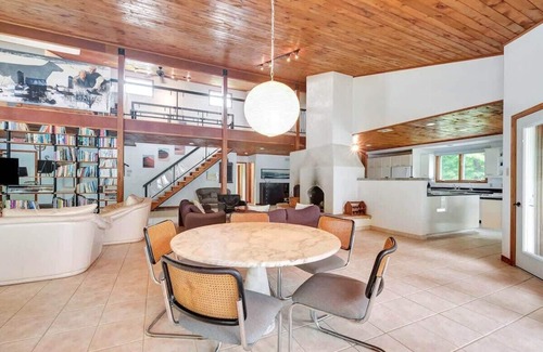 Leeds and the Thousand Islands House | Stunning European waterfront escape with hot tub