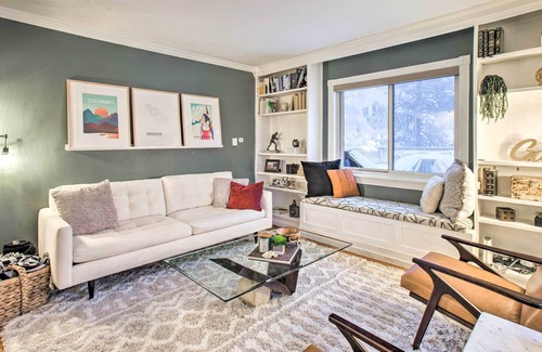 Evergreen House | Stunning Evergreen Chalet w/ Private Hot Tub!