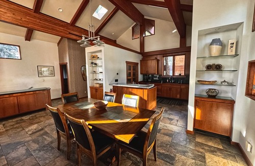 Brockway House | Stunning family-friendly home with private hot tub, fireplace & lake views