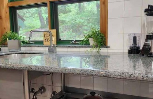 Layton Cabin | Stunning Family Friendly Lodge