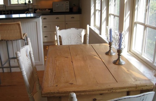 Nantucket Town House | Stunning family home -walk to town- 2br 1.5 bath. private and quiet. Great loc.