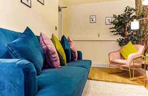 Hackney Wick Apartment | Stunning Family Home - Sleeps 11