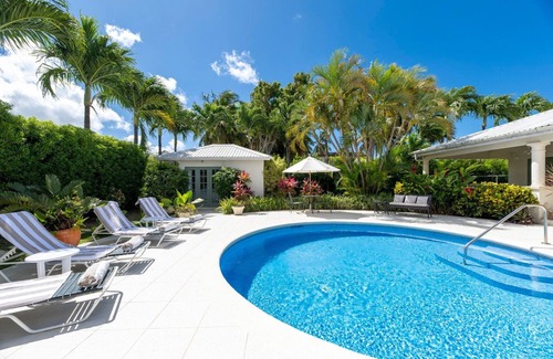 Gibbes House | Stunning Family Villa with Private Pool Near Beach - Gibbs Glade Villa