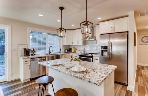 Lake Morton-Berrydale House | Stunning Farmhouse ♞ Meets Contemporary Lifestyle