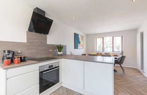 Cheltenham House | Stunning Five Bed Detached Home