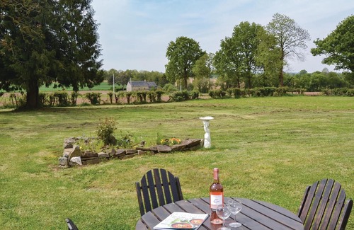 Fougerolles-du-Plessis House | Stunning home in Fougerolles Du Plessis