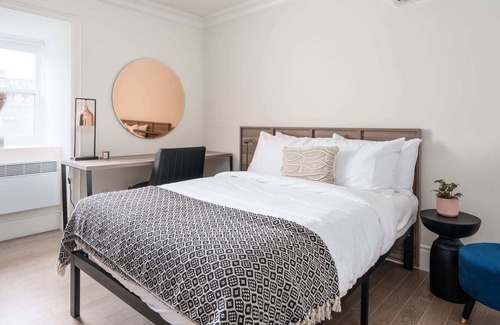 Latin Quarter Apartment | Stunning fully-equipped studio in downtown