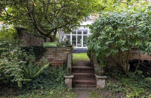 Crouch End Apartment | Stunning Garden Flat in Highgate/Crouch End
