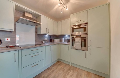 Sheffield City Centre Apartment | Stunning Central Space in the City 2BR 2BA