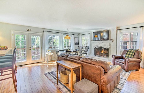 Cedar Glen Cabin | Stunning Getaway in Lake Arrowhead!