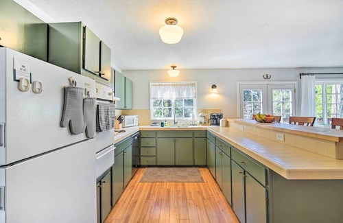 Cedar Glen Cabin | Stunning Getaway in Lake Arrowhead!