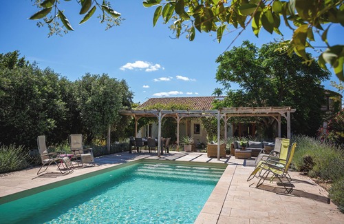 Neffies Apartment | Stunning Gite with Private Pool and Large Garden