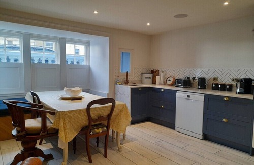 St Leonards-On-Sea House | Stunning Grade II listed house with sea views