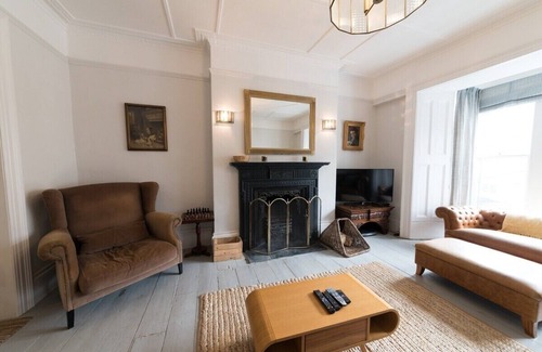 St Leonards-On-Sea House | Stunning Grade II listed house with sea views
