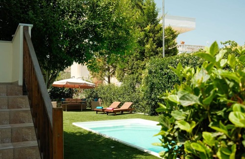 Kato Diminio Villa | Stunning Greek Villa-private pool-beach-sleeps 8