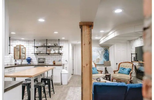 Scranton Apartment | Stunning Ground Floor Apartment in Green Ridge.