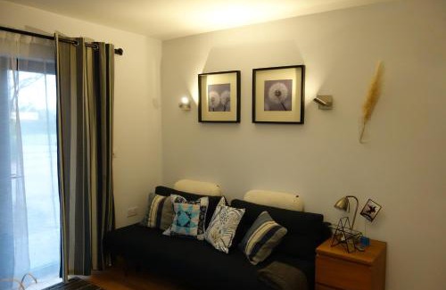 Staple Hill Apartment | Stunning guest house in Frenchay