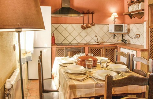 Villanueva del Duque House | Stunning home in Villanueva del Duque