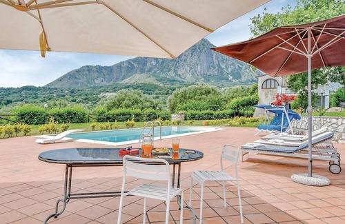 San Giovanni a Piro House | Stunning home in S.Giovanni a Piro SA