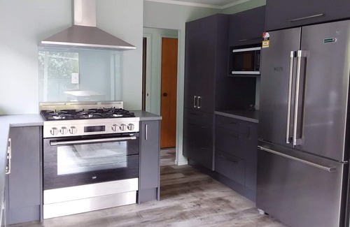 Coromandel House | Stunning Harbour/Island Views - Spacious Open Plan Living.