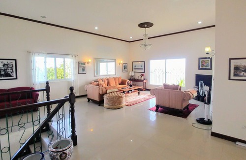 San Francisco Island House | Stunning House & Villa on clifftop with private beach access