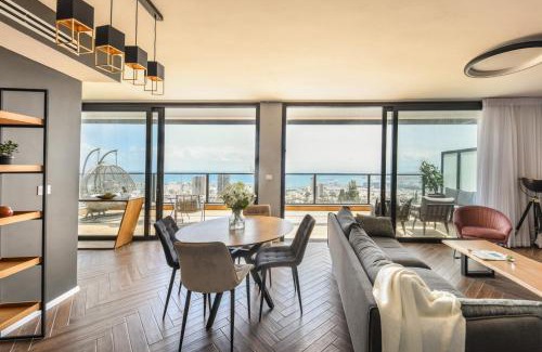 Haifa Apartment | Stunning Haifa Bay Views Penthouse by Sea N' Rent