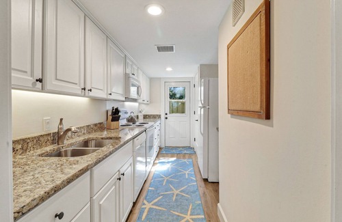 Harbour Town Villa | Stunning Harbour Town villa with views of Calibogue Sound