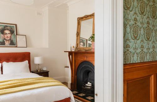Trevallyn House | Stunning heritage home near the CBD