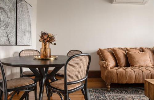 Trevallyn House | Stunning heritage home near the CBD